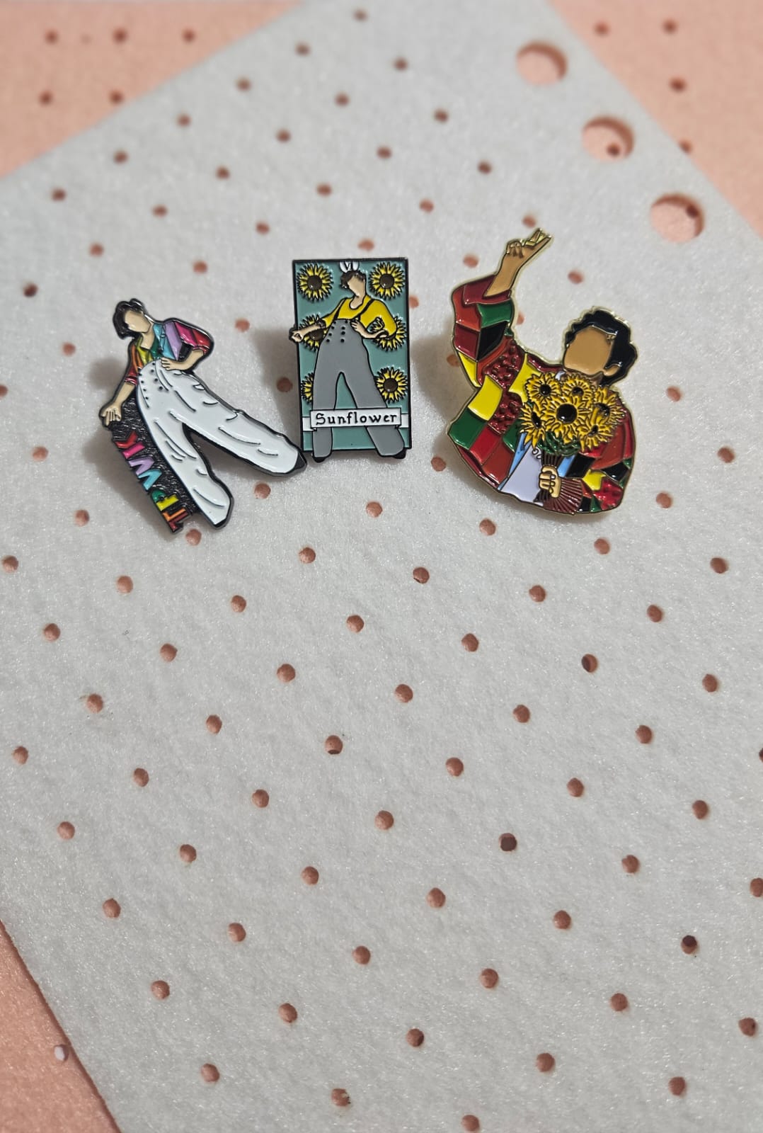 Pin Harry Styles Guatemala (Precio unidad)